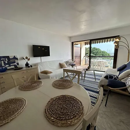 2 Pieces Proche Avec Parking Et Climatisation - Fr-1-226-533 Appartement